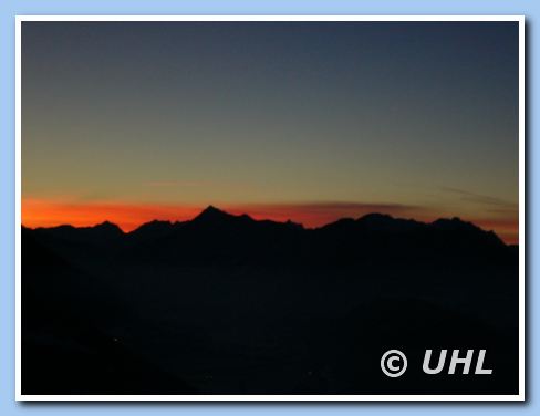 Sicht von Moesern - Alpengluehen